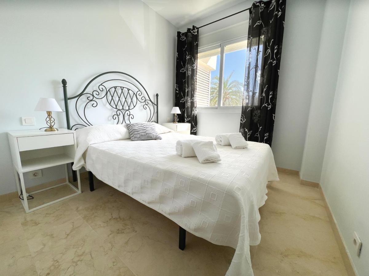 3 Bed Las Petunias, San Pedro Марбелья Экстерьер фото